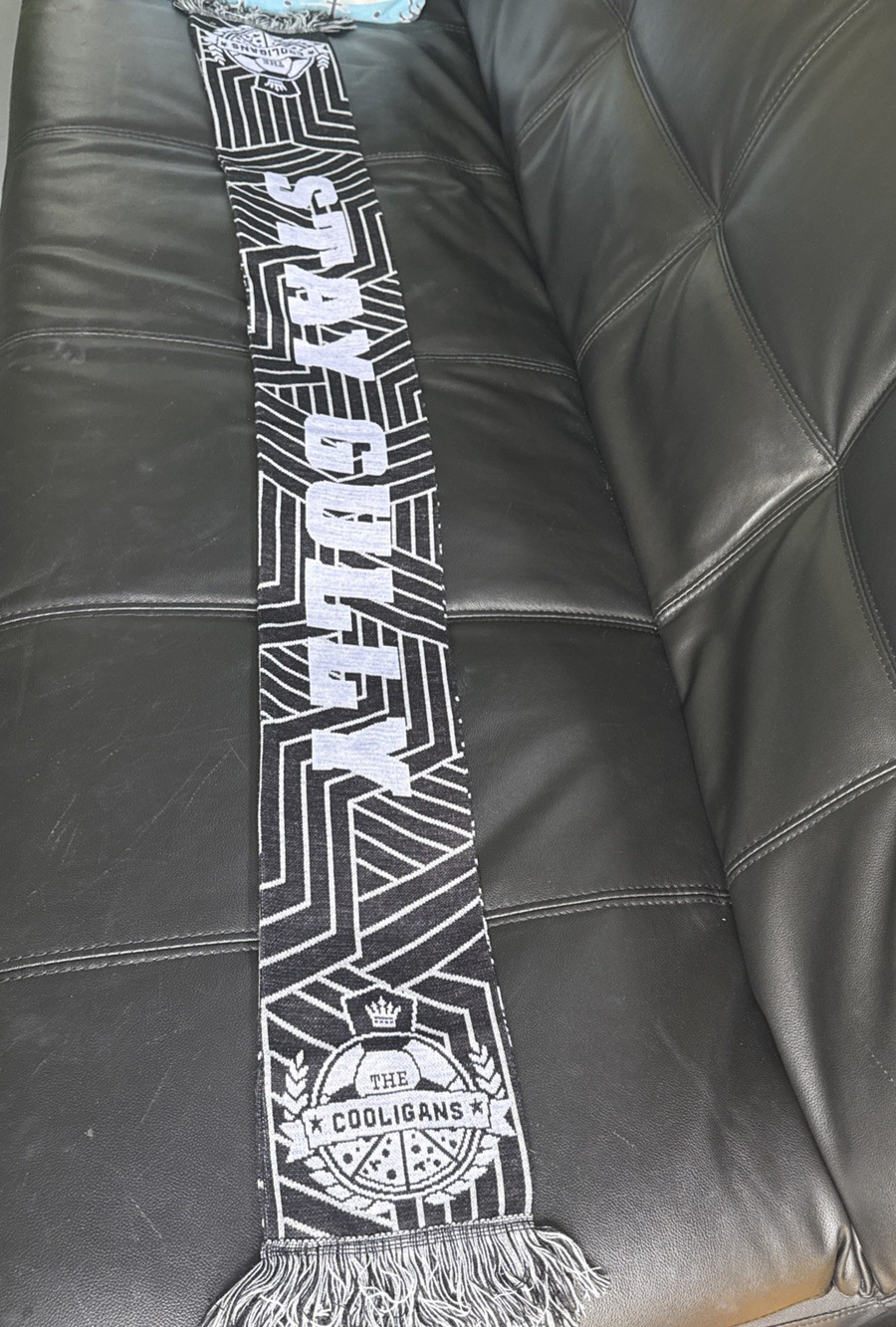 Ruffneck Stay Gully Scarf, Black And White